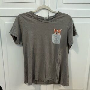 Like New Medium Corgi in a Pocket Grey Short-Sleeve T-Shirt